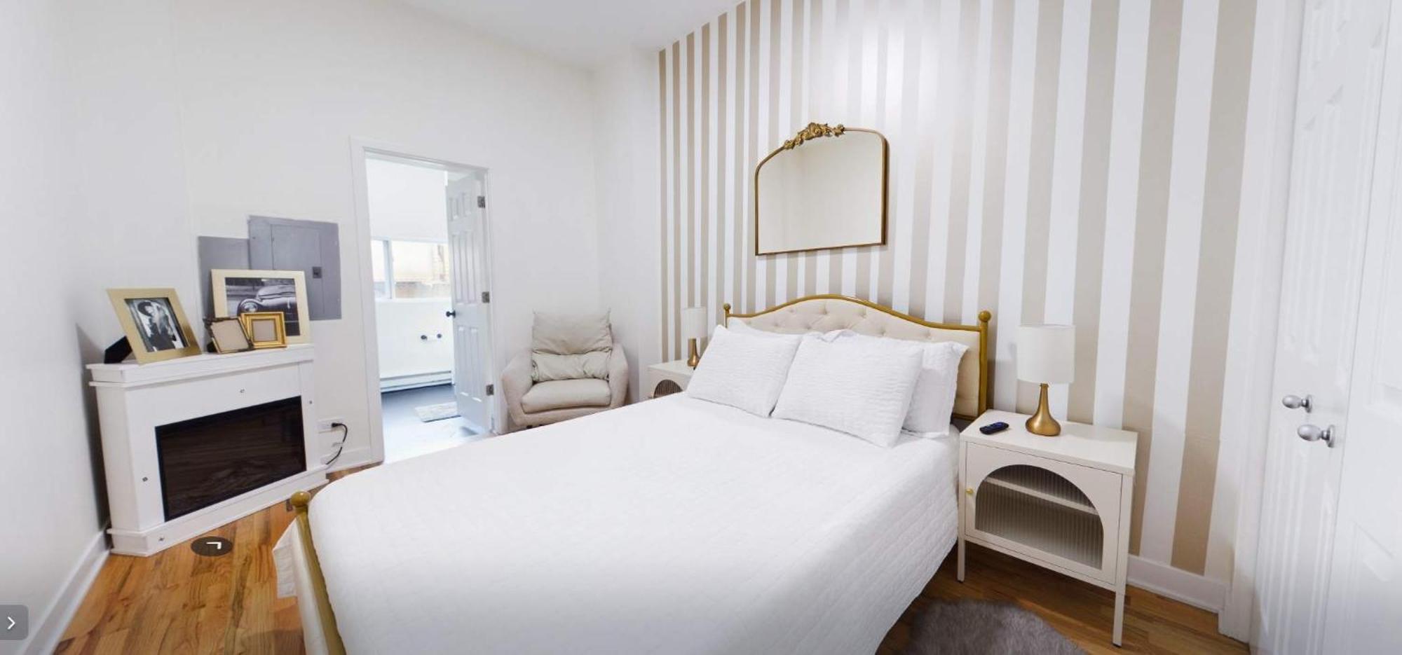 Vogue Bucktown Apartment *